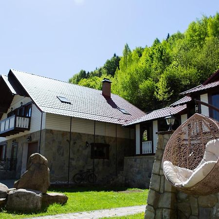 Kamyanka Villa Yaremche Exterior photo